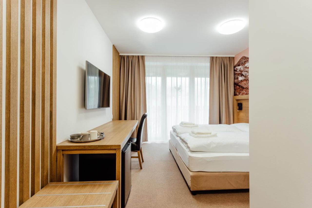Apartmany Humno Valca Luaran gambar